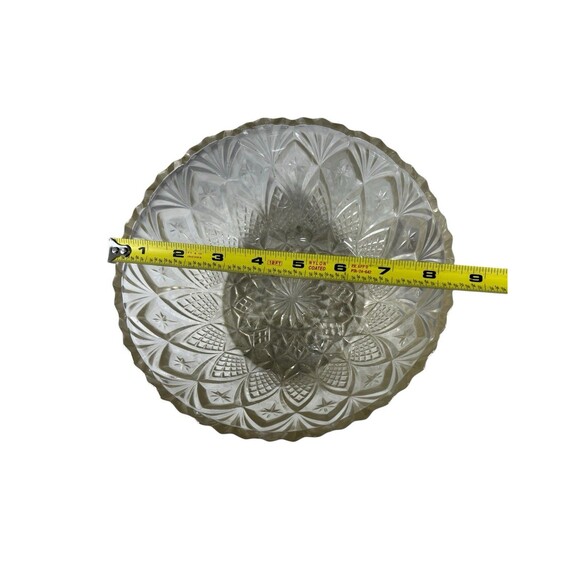 VTG Clear Glass Berry Bowl Pineapple And Stars Scalloped Rim Heavy Yellow Tint - Picture 2 of 7